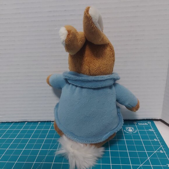 Peter Rabbit, Beatrix Potter Kids Preferred 7" tall-2010 Plush Bean Bag Toy - Picture 3 of 5